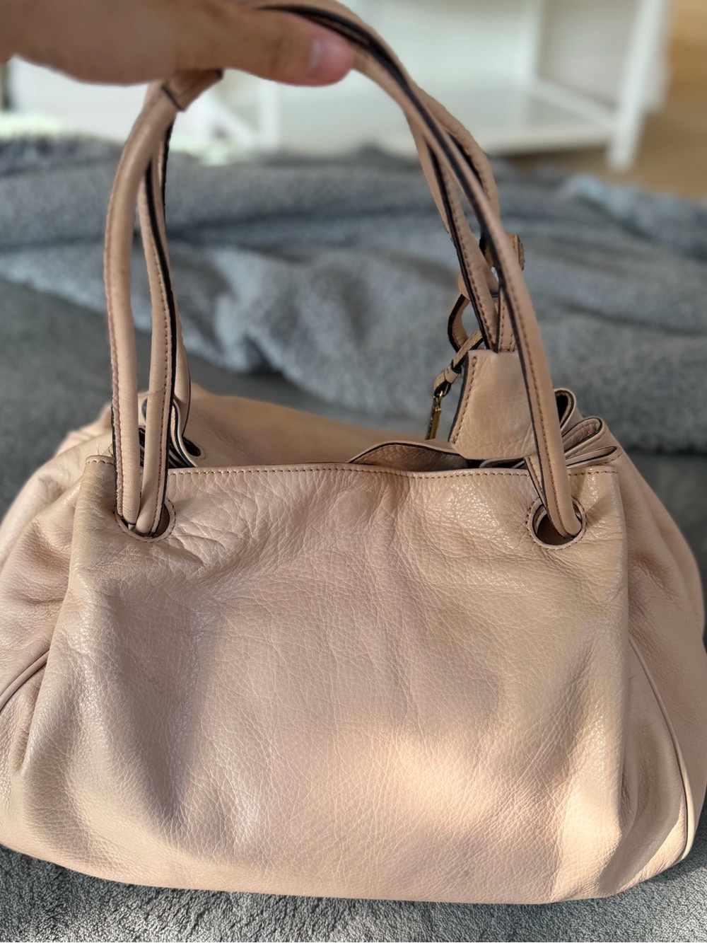 Rabeanco Soft Leather Drawstring Hobo Bag Beige/Light Pink